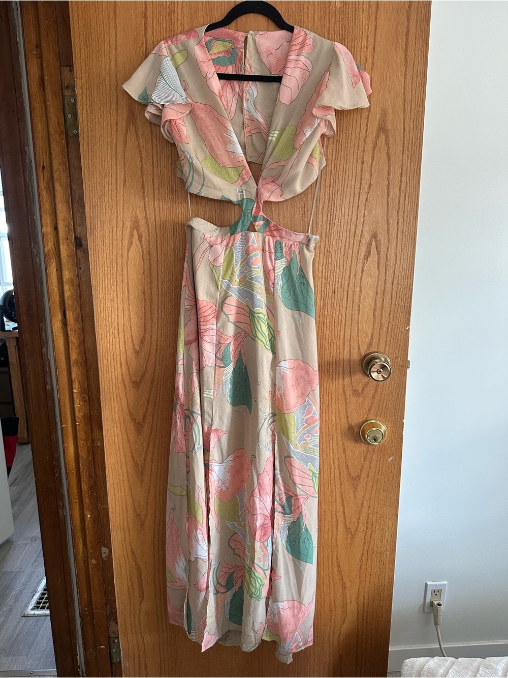 NWT Women's Cutout Floral Maxi Dress in Blush Pink